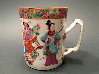 ANTIQUE Large Chinese Famille Rose mug,early 19th century