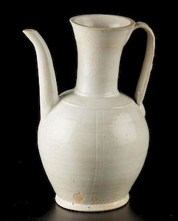 ANTIQUE Chinese White Glaze YingQing Wine pot, SONG period. 8" high