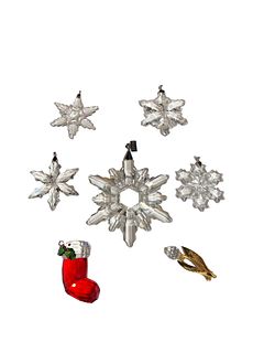 Collection SWAROVSKI Crystal Winter Snowflake, Stocking Ornaments, and Tulip Brooch 