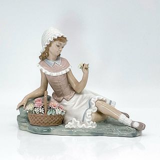 Admiration 1004907 - Lladro Porcelain Figurine