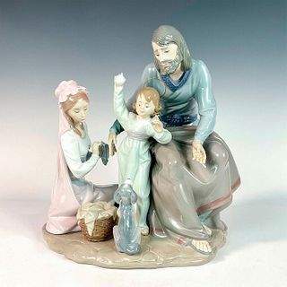 The Loving Family 1005848 - Lladro Porcelain Figurine