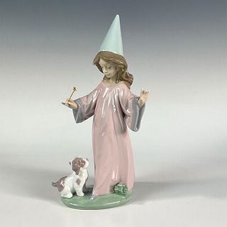 Under My Spell 1006170 - Lladro Porcelain Figurine
