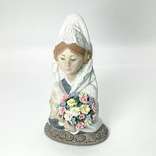 Valencian Flowers 1005669 - Lladro Porcelain Figurine