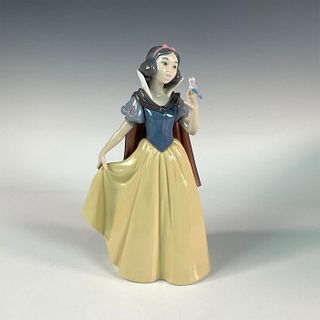 Snow White (With Backstamp) 1007555 - Lladro Porcelain Figurine