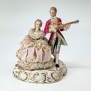 Irish Dresden Porcelain Figurine Muller Volkstedt Love Story