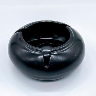 Vintage Vohann Hoodwink Black Pottery Ashtray