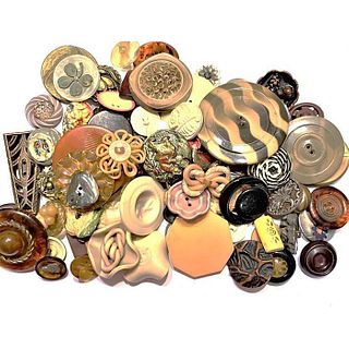A BAG LOT OF ASSORTED CELLULOID BUTTONS