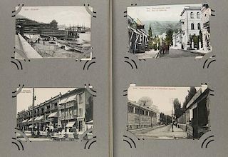 2 Postkartenalben Krim mit (zus.) ca. 200 teils farbigen Postkarten von der Krim und Umgebung. Meist Photopostkarten. Um 1900
