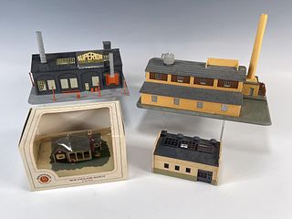 LOT OF N SCALE MODEL TRAIN BUILDINGS COMPLETED