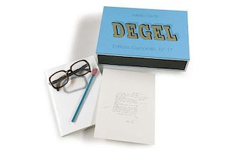 Favre, Valérie
Dégel. Multiple aus Notizbuch, 1 Originalobjekt (Brille) und Bleistift mit aufgesetztem Radiergumme in OBox 