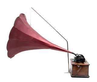 Edison Home Phonograph With Horn 30" C. 1903