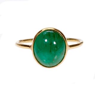 Emerald and 18k gold ring