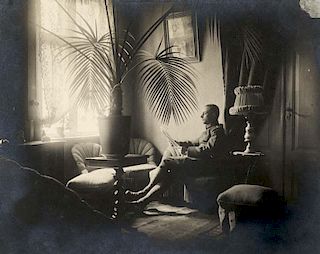 Umfangreiche Sammlung von 485 OPhotographien aus dem 1. Weltkrieg, eines Kurt Emmert aus Wuppertal. 1914-1916. Mit Silbergela