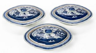 CHINESE EXPORT PORCELAIN BLUE AND WHITE CANTON VEGETABLE DISHES WITH COVERS, LOT OF THREE