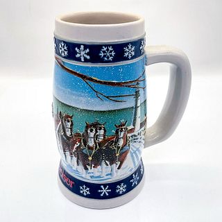 Anheuser Busch 1995 Holiday Beer Stein Lighting the Way Home