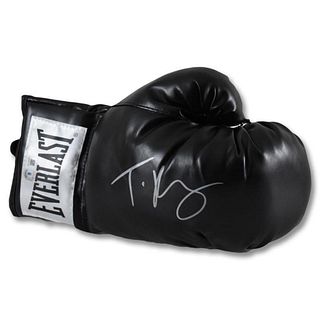 Everlast Professional Boxing Glove (Black), Autographed by Heavy Weight Champion of the World Tyson Fury with Certificate of Authenticity.