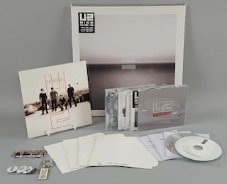 U2 - ﾑNo Line On The Horizonﾒ double vinyl album, ﾑMagnificent 7 inch vinyl, CD album, four CD album slip cases, key ri