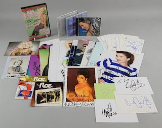 50 approx signatures from female singers including Paloma Faith, KT Tunstall, Pixie Lott, Alison Moyet, Beverly Knight & othe