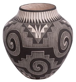 Native American Indian Acoma Painted Pottery Olla
