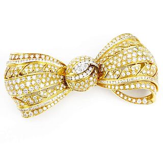 Large Van Cleef & Arpels Retro Approx. 9.0-10.0 Carat Marquise and Round Brilliant Cut Diamond and 18 Karat Yellow Gold Bow B