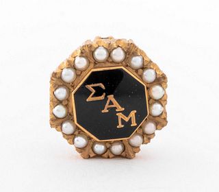 10K yellow gold and pearl enamel "EAM" Sigma Alpha Mu Greek fraternity pin. Engraved: "EAM" surrounded by seed pearls and marked: "LGB /HS" on reverse