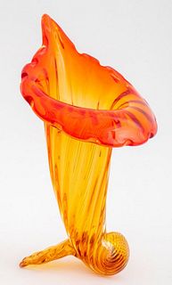 Amberina Glass trumpet vase, circa 1900, possibly by the New England Glass Factory, in the form of a trumpet-vine flower or angelica. 12.5" H x 7" W x