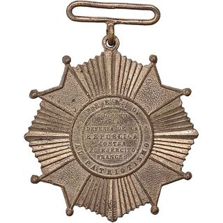 Cruz por la Intervención Francesa Segunda Clase. Elaborada en bronce, 45 milímetros, 26,6 gramos.