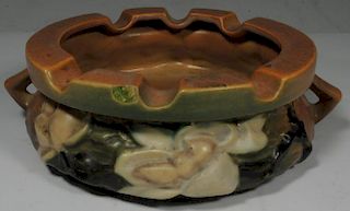 Roseville "Magnolia" Pottery Ash Tray, 1940