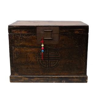 Chinese Lacquer Trunk / Box
