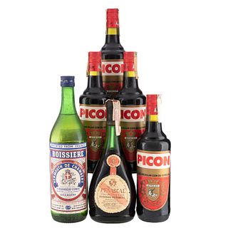 Lote de Vino Tinto, Vermouth y Licor. Peñascal. Boissiere. Picon. En presentaciones de 700 ml. 750 ml. y 1 Lt. Total de piezas: 6.
