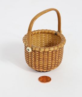 Vintage One-Egg Nantucket Basket