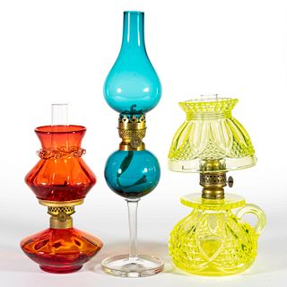 ASSORTED PATTERNED MODERN MINIATURE LAMPS, LOT OF THREE