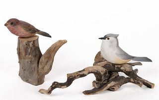 PHILLIP E. BROWN (NORTH CAROLINA, 1955-2011) BIRD CARVINGS, LOT OF TWO