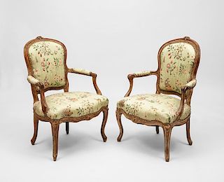 Pair of Louis XV Style Painted Fauteuils en Cabriolet