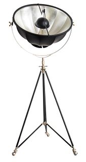 Fortuny "Pallucco" Rubelli standing floor lamp in black and silver-tones, designed by Mariano Fortuny (Spanish, 1871-1949) in 1907, the "Pallucco" lig