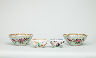 Pair of Chinese Famille Rose Export Porcelain Hexafoil Fruit Bowls and Two Smaller Bowls