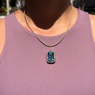18k Diamond Aquamarine Pendant
