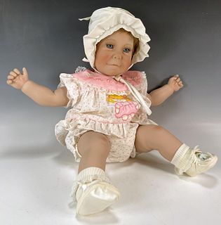 LEE MIDDLE RETIRED DEVAN DOLL SIGNED AND NUMBERED