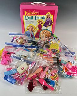 FASHION DOLL TRUNK WITH BARBIE ACCESSORIES & CLOTHES