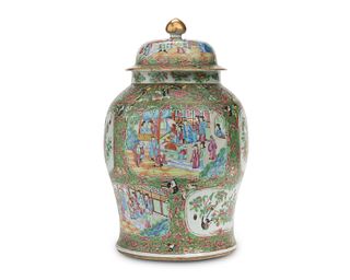 A large Chinese Rose Medallion porcelain temple jar