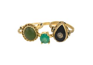 18K Yellow Gold & Emerald Ring