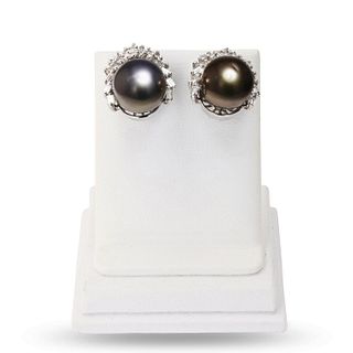 Pair 14K White Gold Earrings with Black Tahitian Cultured Pearl and Diamond