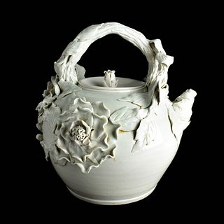 Large Chinese Porcelain Teapot