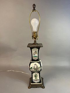 Vintage Asian Lamp w Small Vignettes
