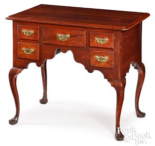 Philadelphia Queen Anne walnut dressing table