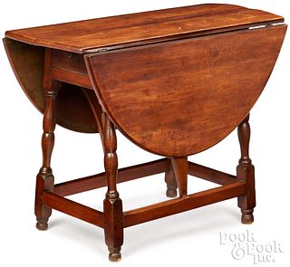 Connecticut William and Mary drop-leaf table