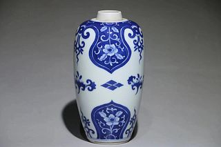 Kangxi Blue and White Porcelain Vase 