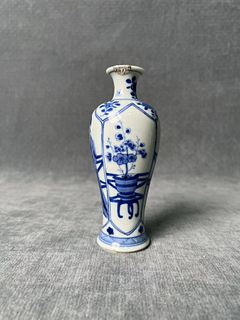 A Kangxi Period (1662-1722) Blue and White Porcelain Vase