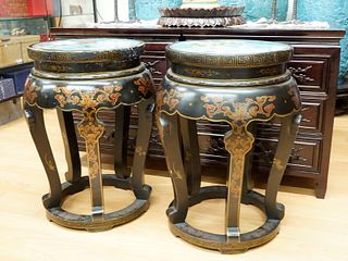 A pair of Chinese black lacquered stools w/ cloisonne tops(1960s)