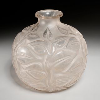 Rene Lalique, 'Sophora' vase n. 977